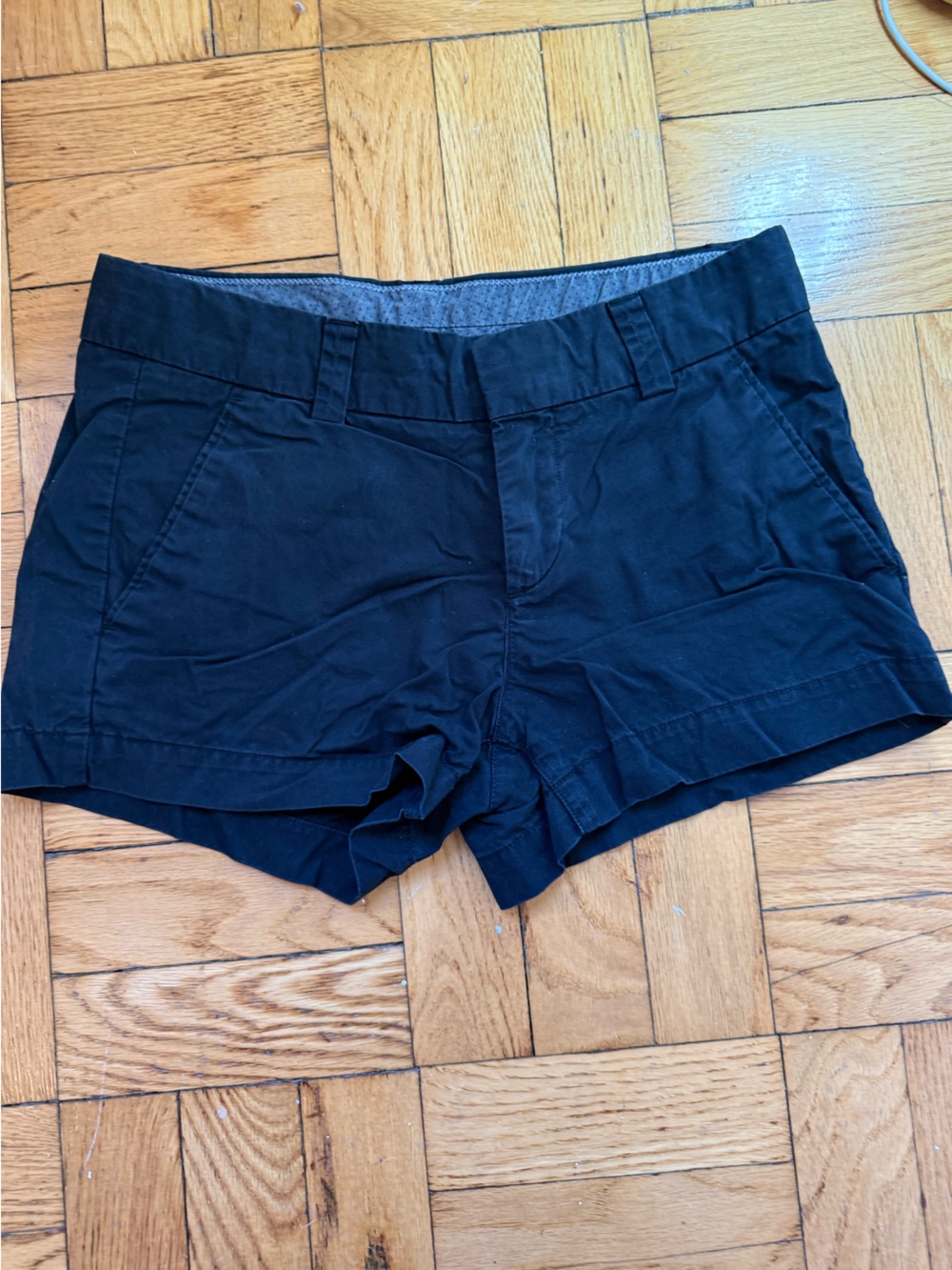 Uniqlo Black Women's Casual Shorts with Breathable Lining